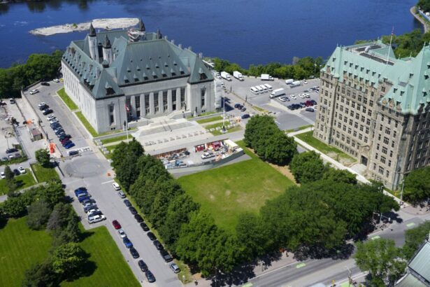 what’s-the-controversy-around-ottawa-wanting-to-limit-use-of-notwithstanding-clause?