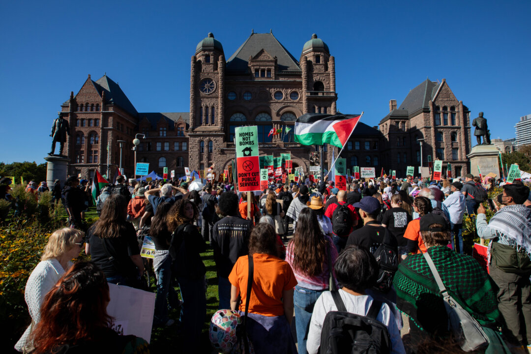 two-arrested-for-mischief-during-ottawa-‘draw-the-line’-rally-demanding-progressive-policies