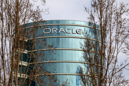 oracle-promotes-2-longtime-insiders-as-co-ceos-to-drive-cloud-and-ai-growth