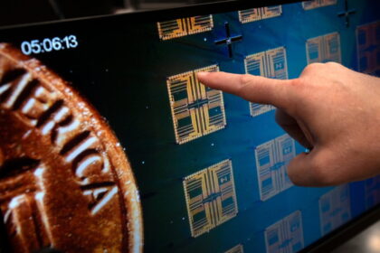 california-scientists-developing-‘electronic-nose’-to-detect-explosives,-drugs