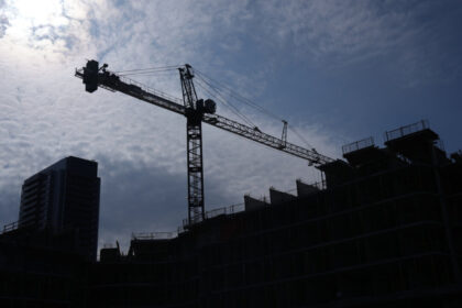toronto-condo-market-downturn-unlikely-to-lead-to-1990s-style-crash:-cmhc-report