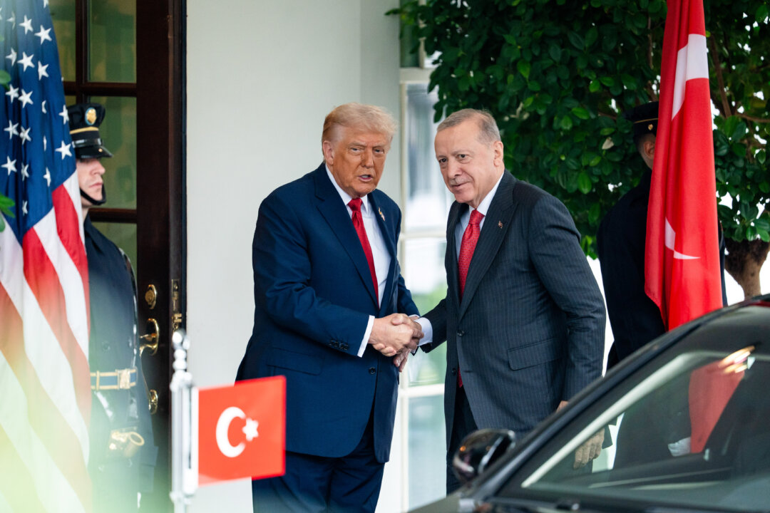 trump-hints-at-possible-sanctions-relief-for-turkey-in-meeting-with-erdogan