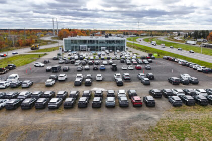 quebec-eases-2035-ban-on-gas-powered-vehicle-sales