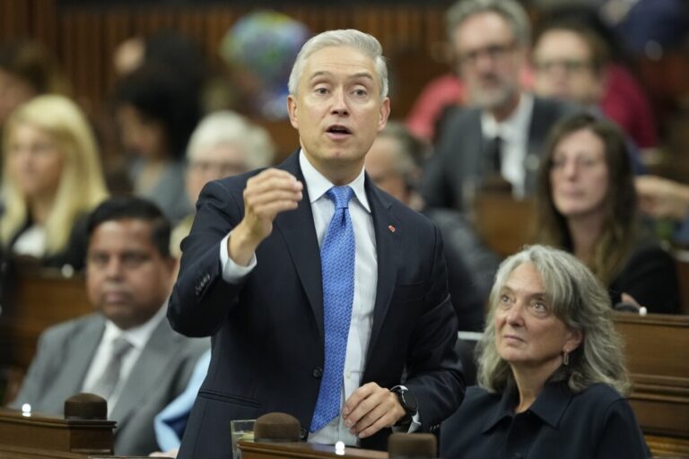 committee-gets-nearly-1,000-budget-submissions-ahead-of-federal-budget