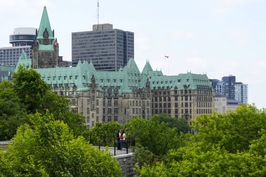 john-carpay:-if-these-3-bills-pass,-canada-could-be-a-police-state-by-christmas