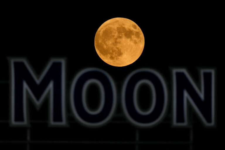 first-supermoon-of-the-year-is-approaching—here’s-what-to-know