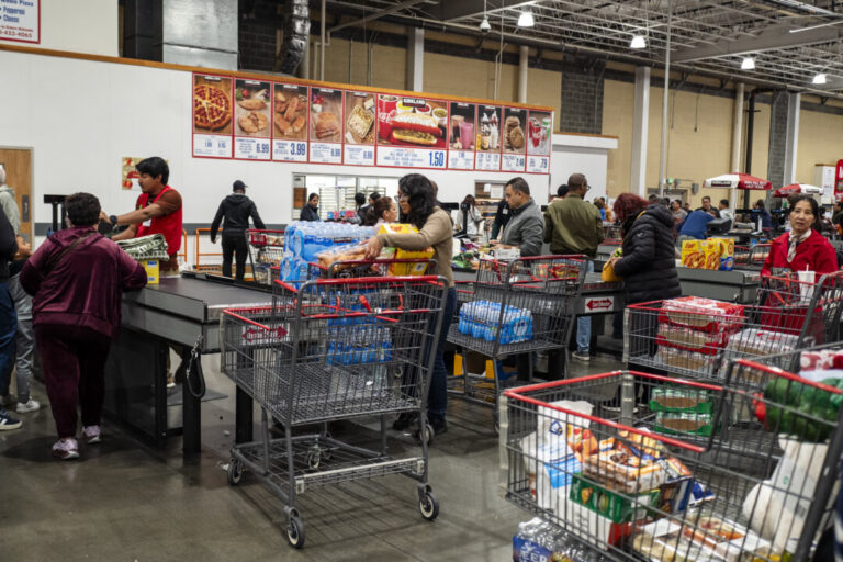 costco-earnings-highlight-k‑shaped-split-in-consumer-spending