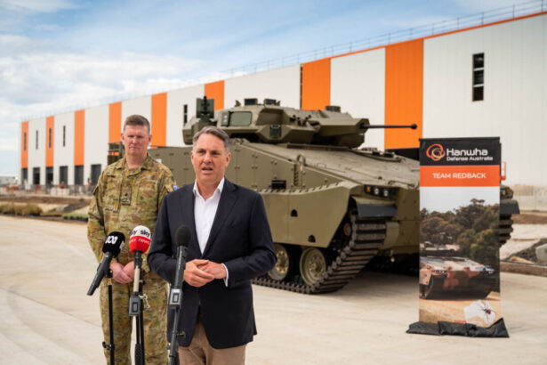 australia-greenlights-korean-giant’s-expanded-stake-in-naval-shipbuilder