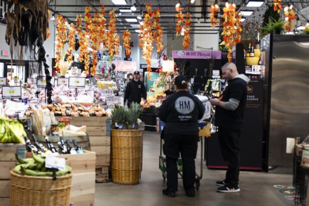 michigan-eliminates-taxes-on-tips,-overtime,-and-social-security