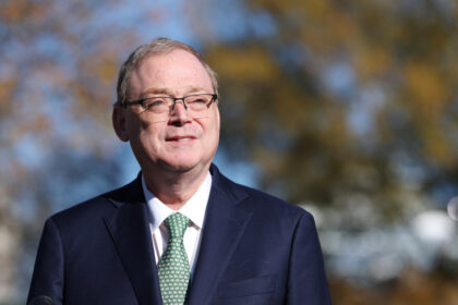 hassett-says-if-he’s-fed-chair,-trump’s-advice-won’t-influence-central-bank’s-policy