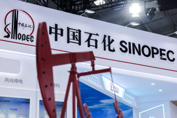 new-us-sanctions-on-sinopec-terminal-unlikely-to-stop-flow-of-iran–china-oil:-analysts