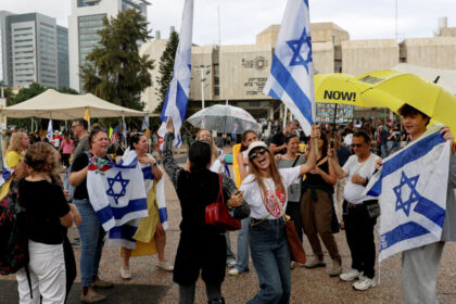 view-of-hostages-square-in-tel-aviv,-israel