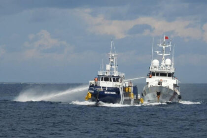 chinese-vessel-hits-philippine-ship-in-disputed-waters
