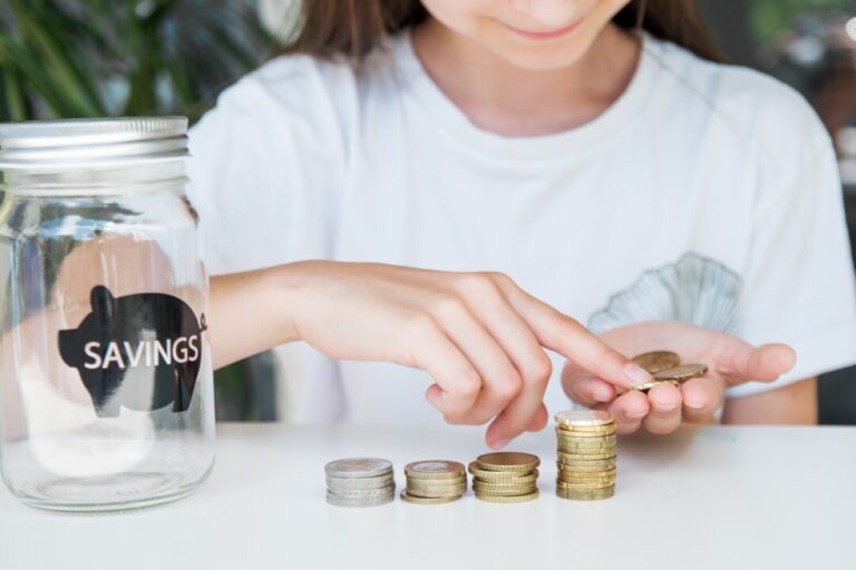 how-to-invest-as-a-teenager,-and-get-a-head-start