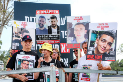 live-now:-israel–hamas-hostage–prisoner-exchange-begins:-20-living-israelis-freed