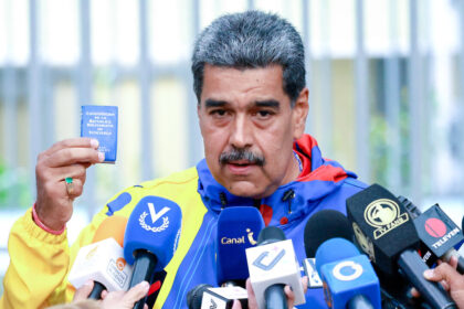 venezuela-shuts-embassies-in-norway,-australia