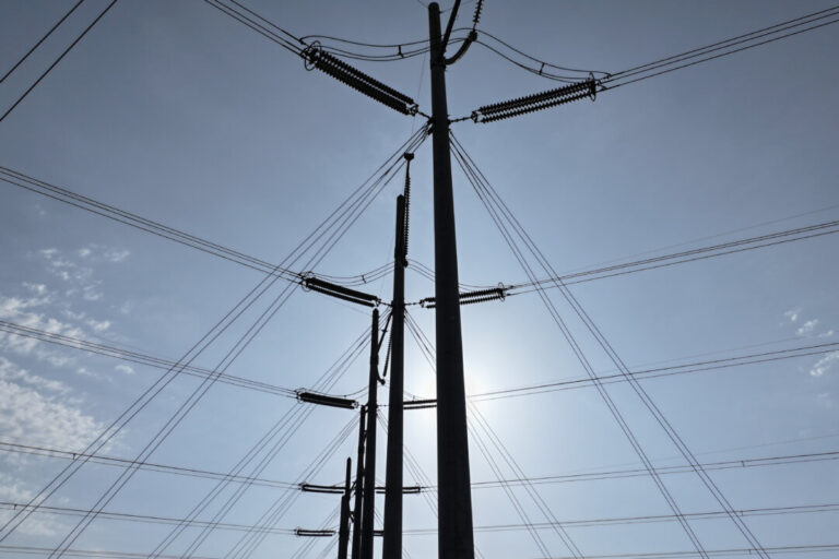 federal-regulators-issue-order-requiring-large-load-users-pay-to-grow-grid