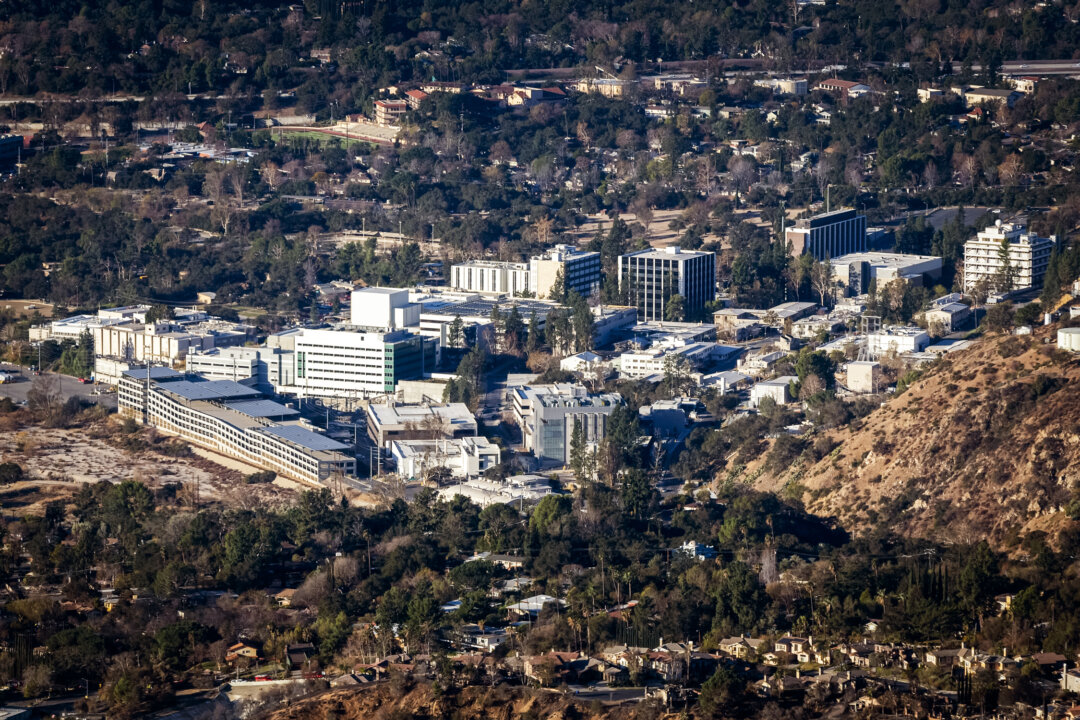 nasa’s-jet-propulsion-lab-lays-off-550-employees-in-reorganization