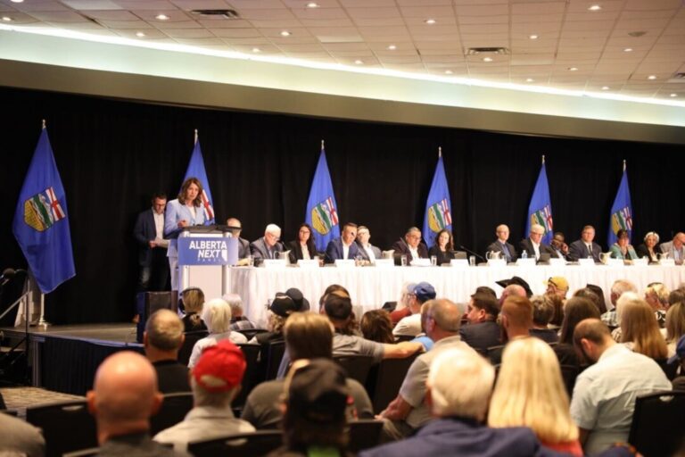 holding-referendums-on-immigration-and-provincial-pension-among-‘alberta-next-panel’-recommendations