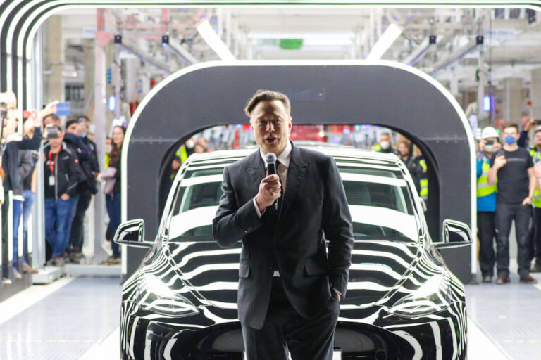 musk’s-legal-battle-over-$56-billion-tesla-compensation-enters-final-showdown
