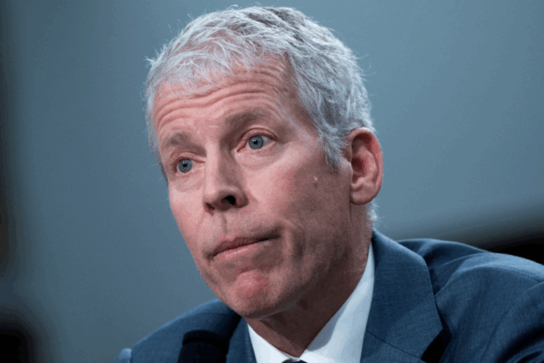 energy-secretary-wright-says-sanctioning-russian-oil-to-end-ukraine-war-is-a-possibility