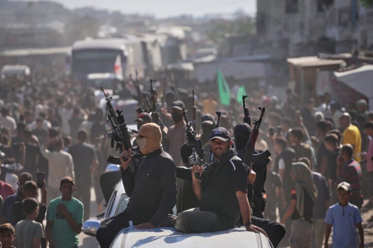 us-will-‘go-in-and-kill’-hamas-if-it-doesn’t-stop-violence-in-gaza:-trump