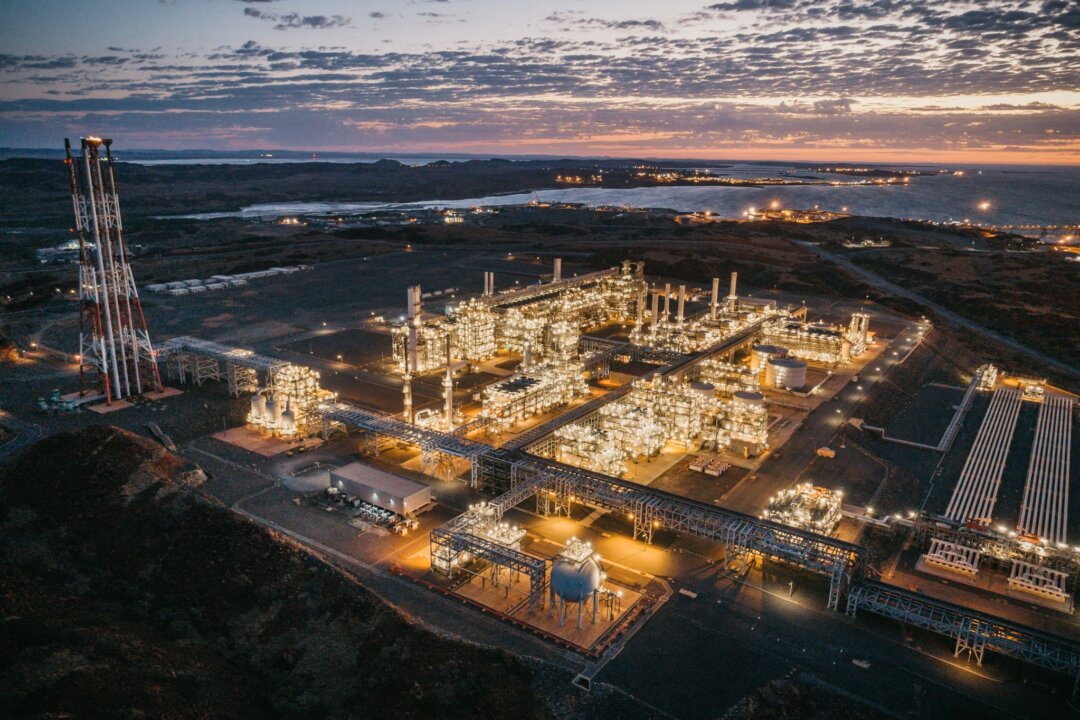 70,000-tonne-china-built-gas-platform-for-woodside-set-to-arrive-later-this-year