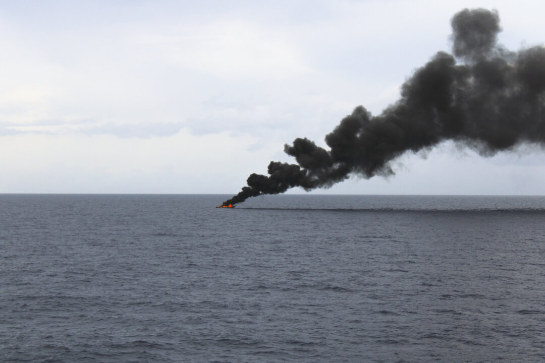 trump-says-us-forces-attacked-drug-carrying-submersible-vessel