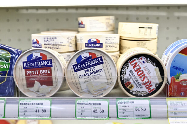 china-sets-steep-duties-on-european-dairy-products-in-tit-for-tat-response