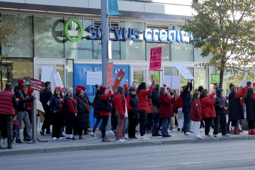 alberta-premier-‘disappointed’-teachers-rejected-mediation-request,-is-ready-to-order-them-back