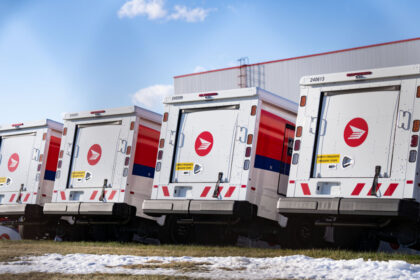 canada-post,-union-reach-tentative-agreements,-with-vote-expected-in-new-year
