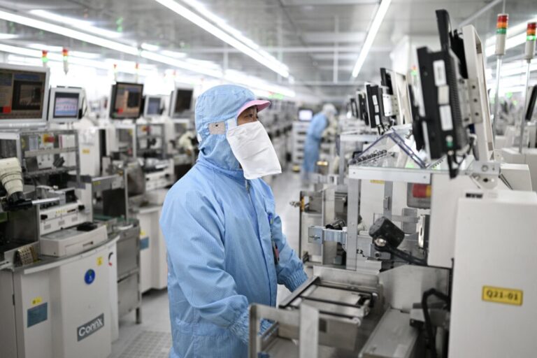 us-to-impose-china-chip-tariffs-in-2027