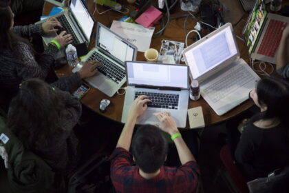 artificial-intelligence-threatening-to-push-young-people-out-of-entry-level-jobs