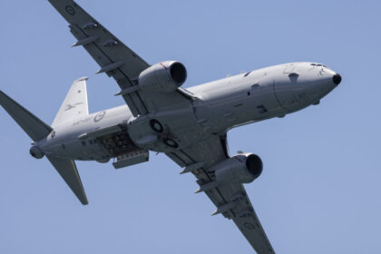 chinese-jet-fires-flares-near-australian-plane-ahead-of-trump–albanese-meeting