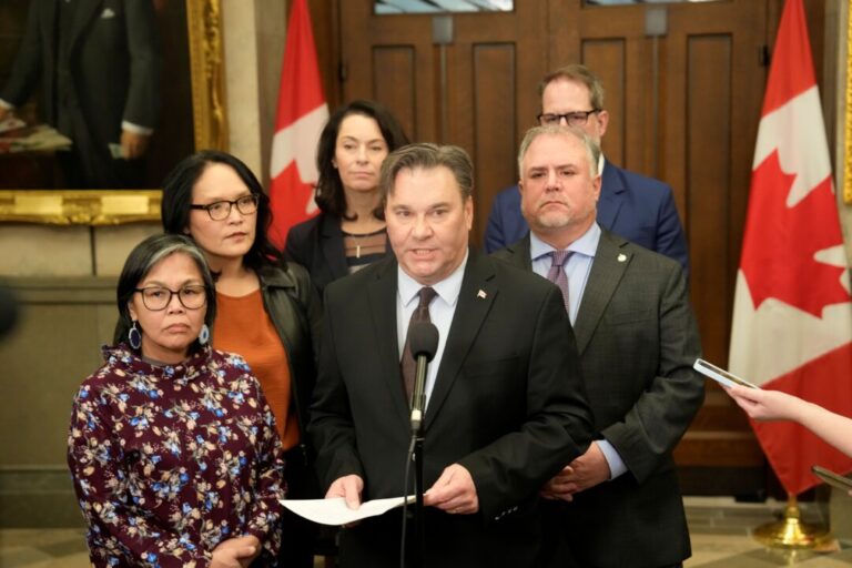 confidence-and-supply-deal-with-liberals-hurt-ndp-in-april-election,-party’s-review-finds