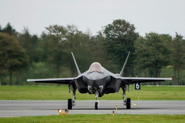 lockheed-martin-tops-earnings-estimates-amid-unprecedented-demand