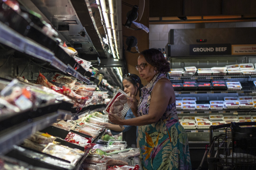 trump-calls-on-ranchers-to-lower-beef-prices;-officials-reveal-plan-to-rebuild-herd