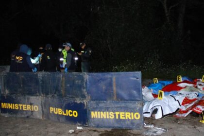 bus-accident-leaves-15-dead-in-guatemala-and-government-declares-3-day-national-mourning-period