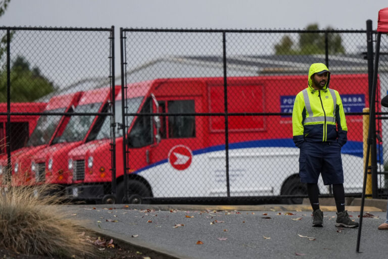 labour-board-rules-against-canada-post-union-challenge-of-back-to-work-order
