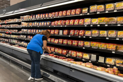 walmart-brings-back-thanksgiving-basket,-turkey-at-lowest-price-since-2019