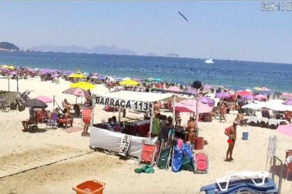 pilot-dies-in-small-plane-crash-off-copacabana-beach-in-brazil