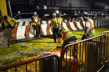 ‘showing-up-in-droves’—gen-z-trades-graduation-caps-for-hard-hats