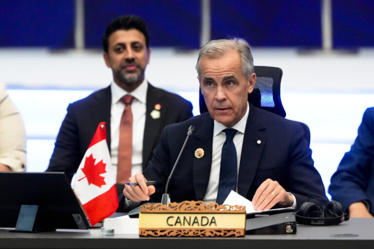 canada-‘stands-ready’-to-continue-trade-talks-with-us,-carney-says-as-trump-raises-tariffs