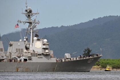 us-warship-arrives-in-trinidad-and-tobago-amid-heightened-tensions-with-venezuela