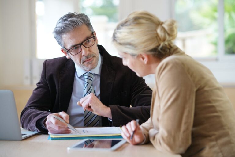 how-to-get-free-financial-advice-(without-getting-what-you-pay-for)