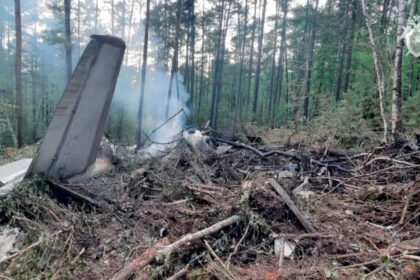 passenger-jet-crashes-in-russia’s-far-east-killing-48,-officials-say