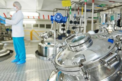 as-us-decouples,-china-strengthens-biotech-ties-with-japan