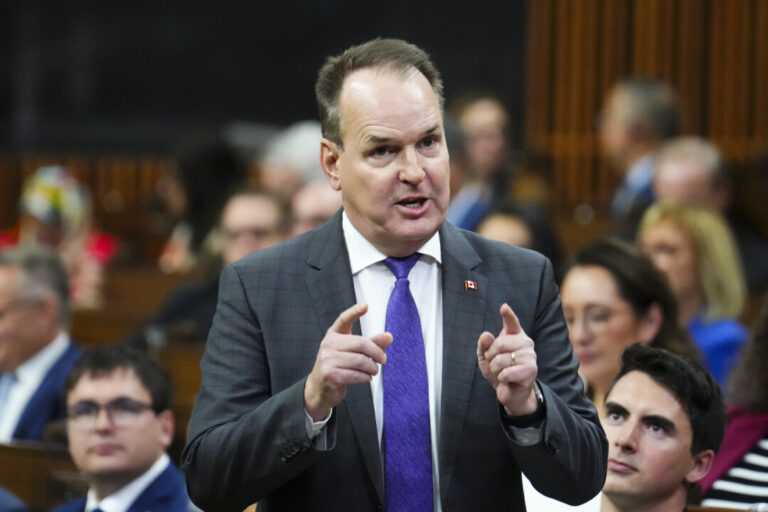 liberals,-opposition-parties-trade-accusations-of-wanting-a-‘christmas-election’