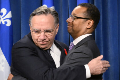 quebec-minister-resigns-amid-furor-over-doctor-payment-bill