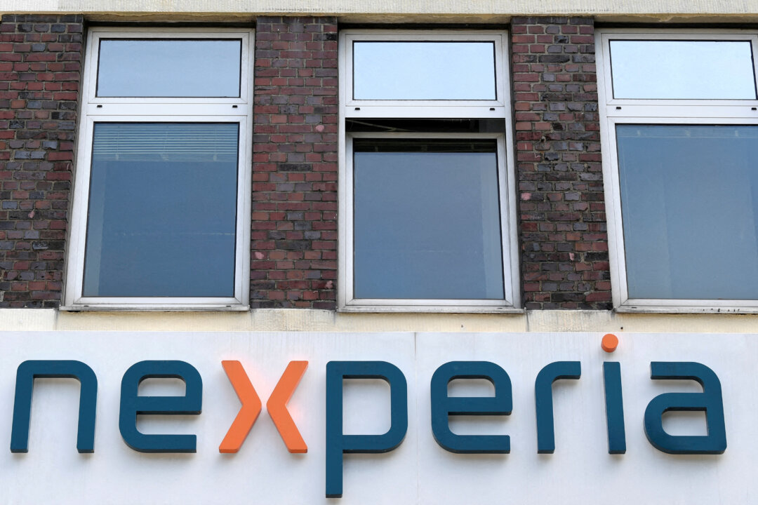 dutch-seizure-of-nexperia-signals-europe’s-shift-on-chinese-tech-investments